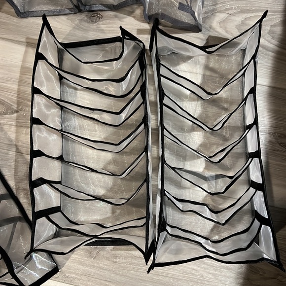 Drawer Organizers Set of 10 Like New - Picture 4 of 6